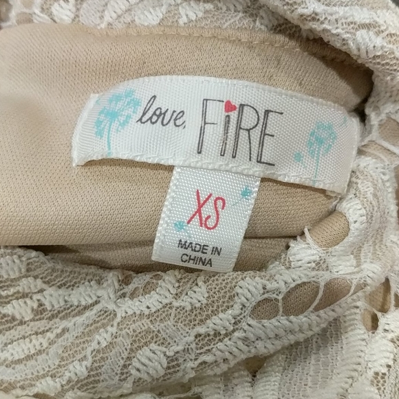 Love, fire Nordstrom halter style lace top - Picture 8 of 8